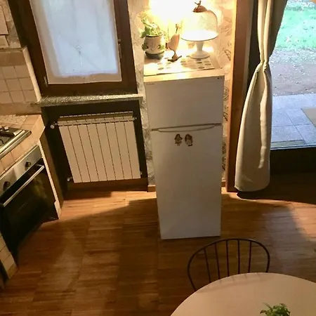 Tiny House- Maggiore -malpensa Airport - Landhuis Varallo Pombia